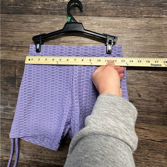 Textured Scrunchy Butt Lilac Purple Biker Shorts NWT - Picture 5 of 6